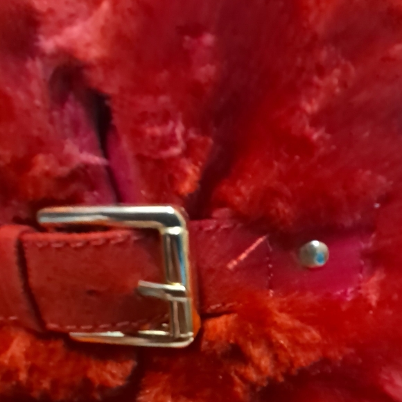 Guess Red Fur Boots. NWOB. - Picture 4 of 5